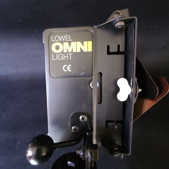 Black Handheld Lowel Omni Flood Light w/ Barn Doors 500 Watt - Picture 7 of 12